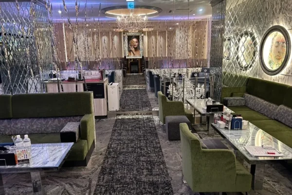 上野ビゼ店内画像３