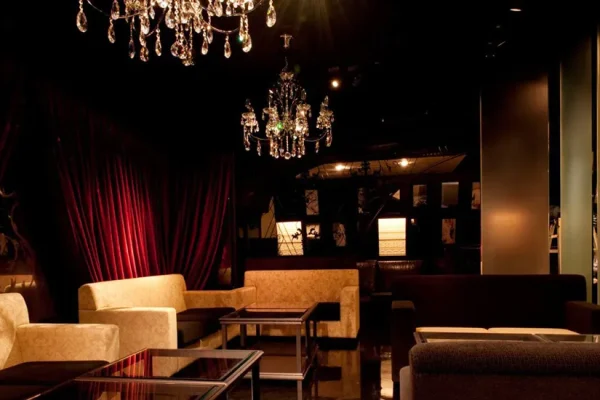 六本木ルパン店内画像１