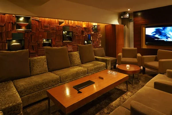 六本木ルパン店内画像３