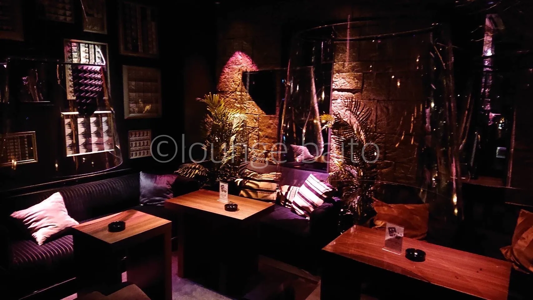 赤坂エンカ①webp – ラウンジバイト 赤坂エンカウンターの店内1