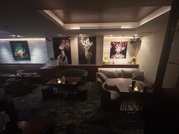 カクレガ店内画像