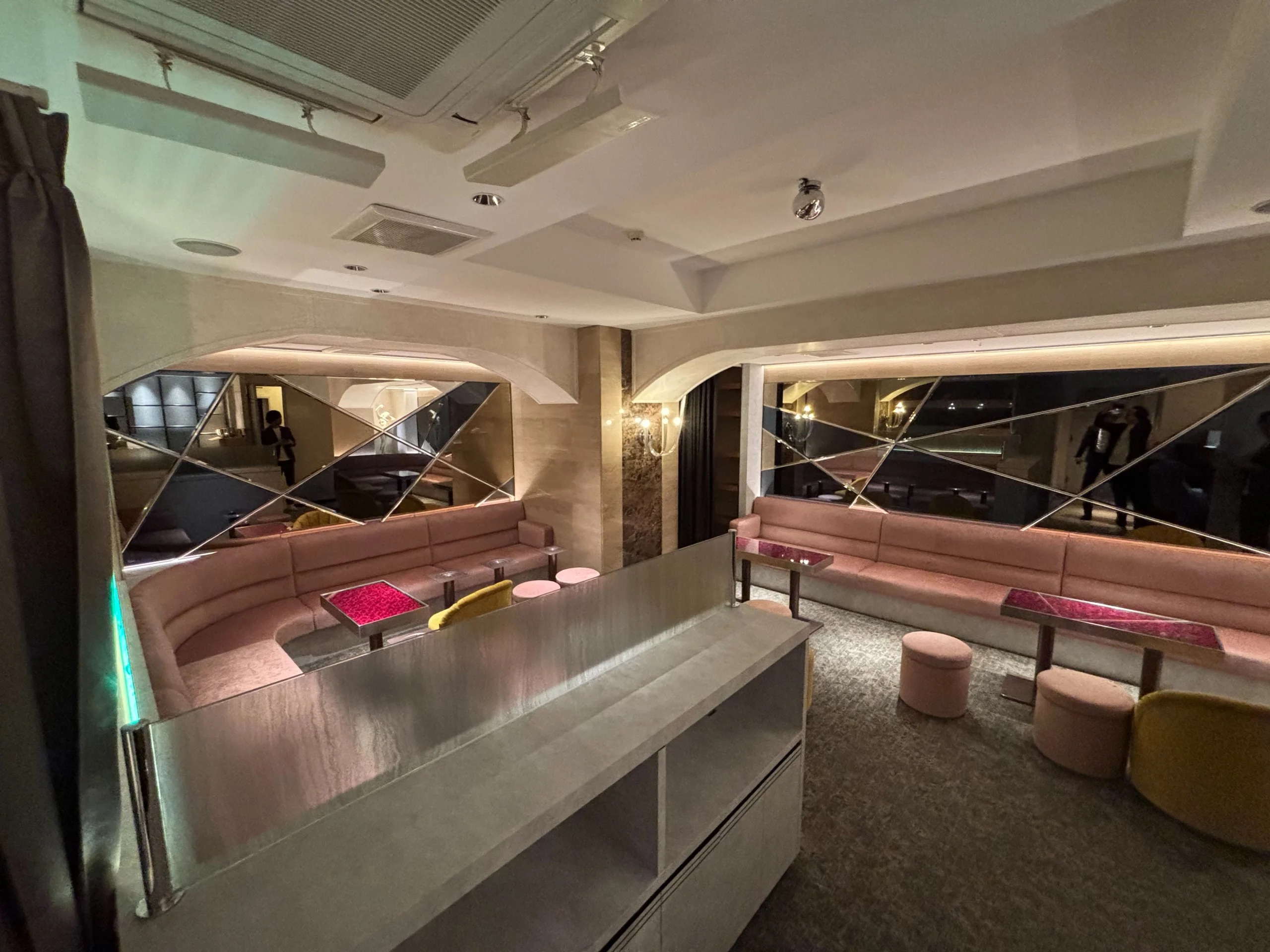 カステロ店内画像