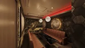 六本木ルーンの店内②