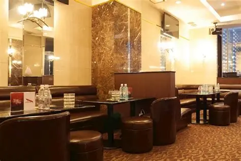 美魔女店内画像