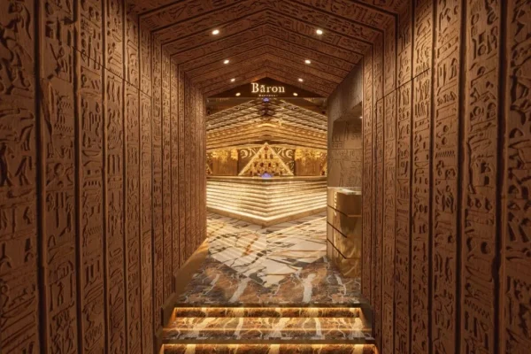 バロン店内写真2