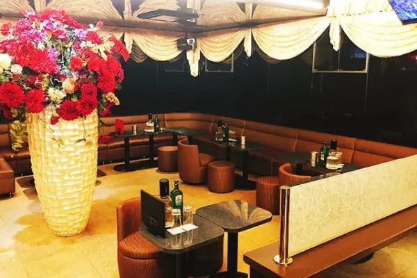 ルーカス店内画像