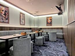 レジェンド店内画像